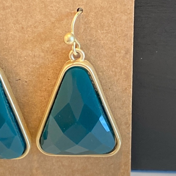011-Triangular Design Earrings - Picture 3 of 3